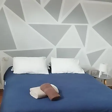 Deluxe ,